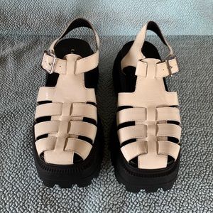 Katy Perry Women’s The Geli Combat Fisherman Sandals